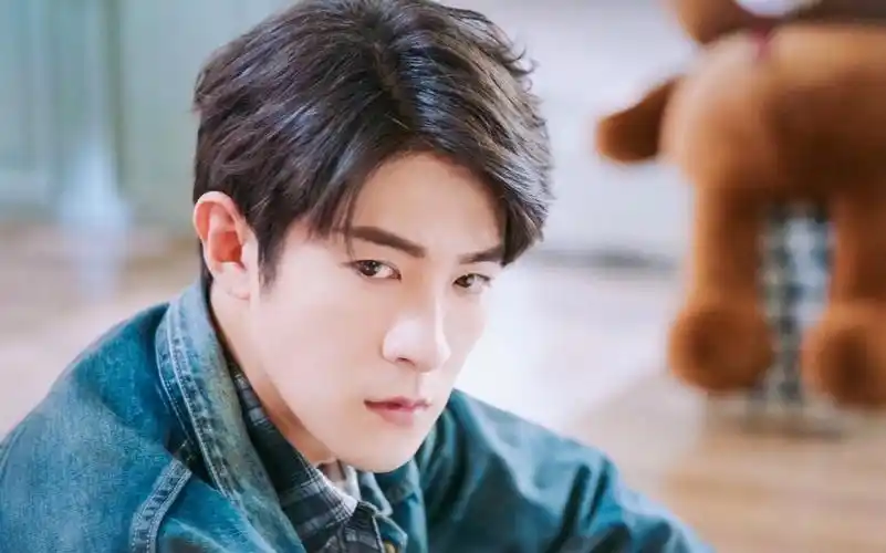 季肖冰蓬莱间震惊天兵杨戬居然在凡间干这种事