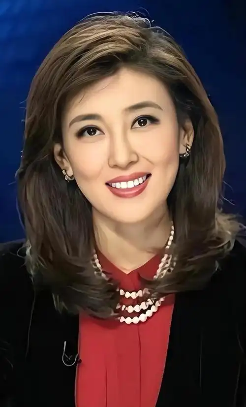 回顾李红从农村小妹到央视名嘴她成名路比你想得更艰辛