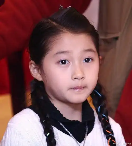 鹿晗与关晓彤同居再次被证实?爱情事业双丰收,网友:真好