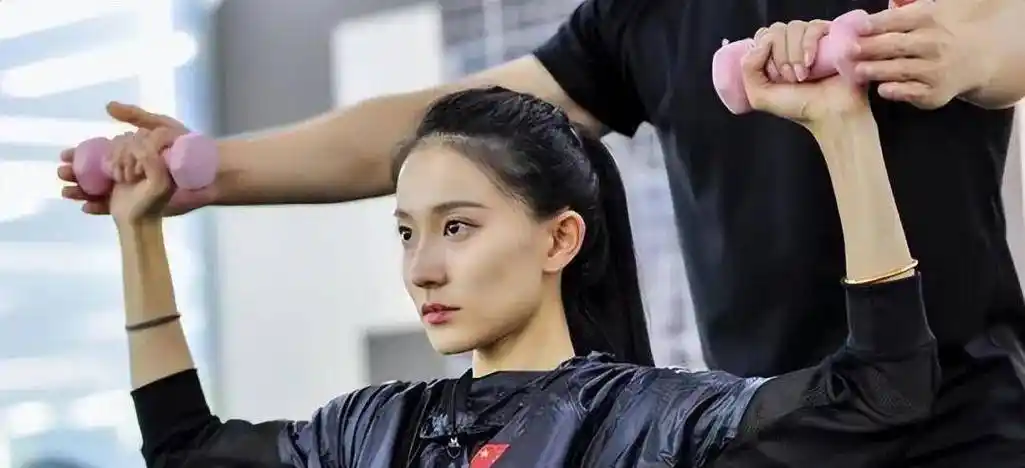 孙杨女子张豆豆:一张照片让她爆红,退役后婉拒娱乐圈转身当教练_孙杨