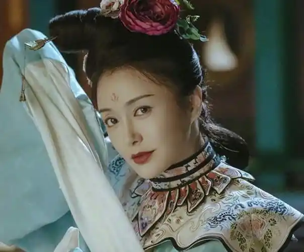 秦岚最美的2个秘诀 温婉皇后秦岚19年(11)