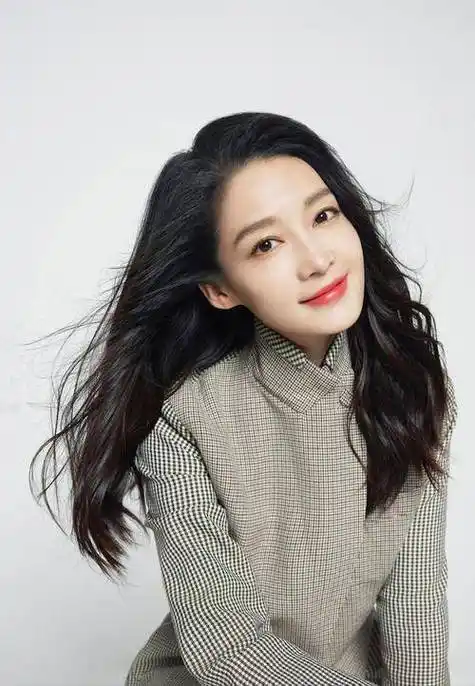 李沁:多面艺人的成长之路