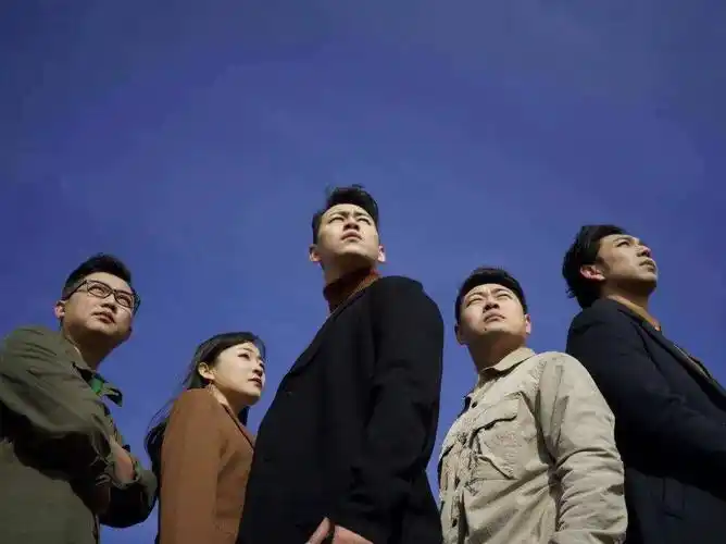 [星r]剧名:《毛骗》  李洪绸导演的剧名字都奇奇怪怪的[樱花r]共三季