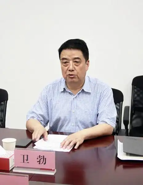 查摆问题开药方鼓舞士气冲目标卫勃董事长在市建总集团调研指导工作