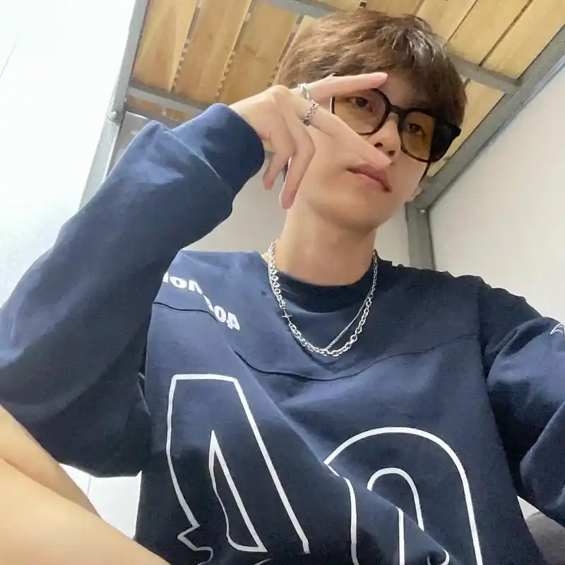 分享照片 #185大帅哥 #00后 #当代微瑕年轻人 - 抖音