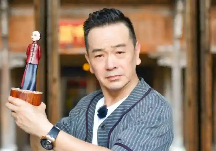 他是张晨光的著名演员.出道以来参演了多部影视作品.