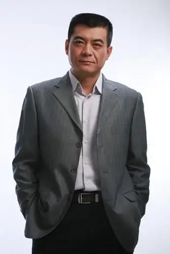 王新军主演公安题材剧 《鹰与枭》登陆上海(图)