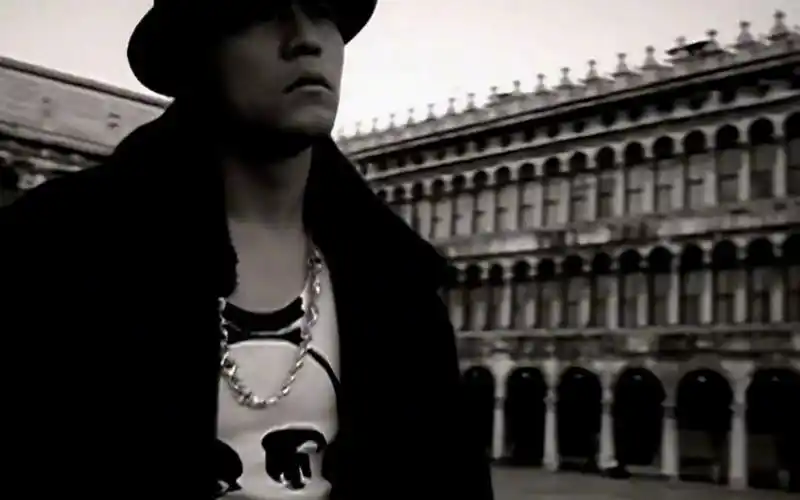 再说我爱你,可能你也不会听!周杰伦 黑色毛衣 爱情 音乐