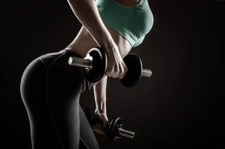 女孩健身运动健身房哑铃锻炼运动服动机水平1920x1200分辨率查看