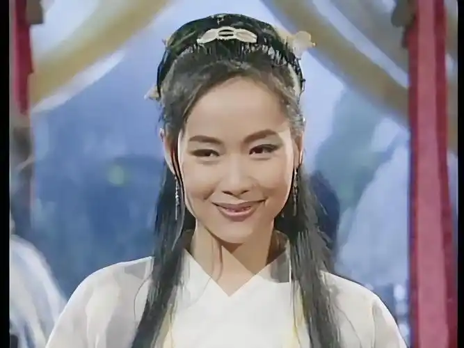 回顾叶童嫁大9岁富豪目睹丈夫梅开四度不离婚她真的幸福吗