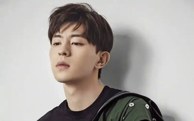 高清河北省石家庄男明显邓伦《香蜜沉沉烬如霜》海报剧照图片图片