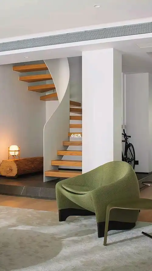 现代简约镂空楼梯不同的设计不同的效果