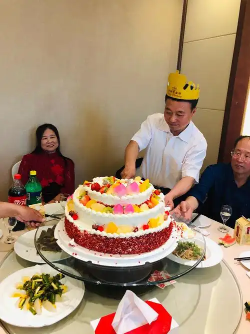 帅气老爹六十岁生日快乐!