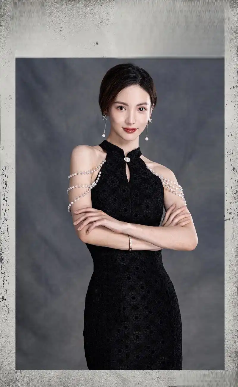 五官扁平也能进阶成为明艳美人 金晨在《孤注一掷》中的美女荷官造型