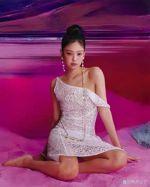 lisa队友jennie亮相戛纳,网友:太普了