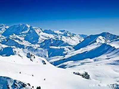 巍峨的雪山插入湛蓝的天空,雄伟壮观,一起来看看吧