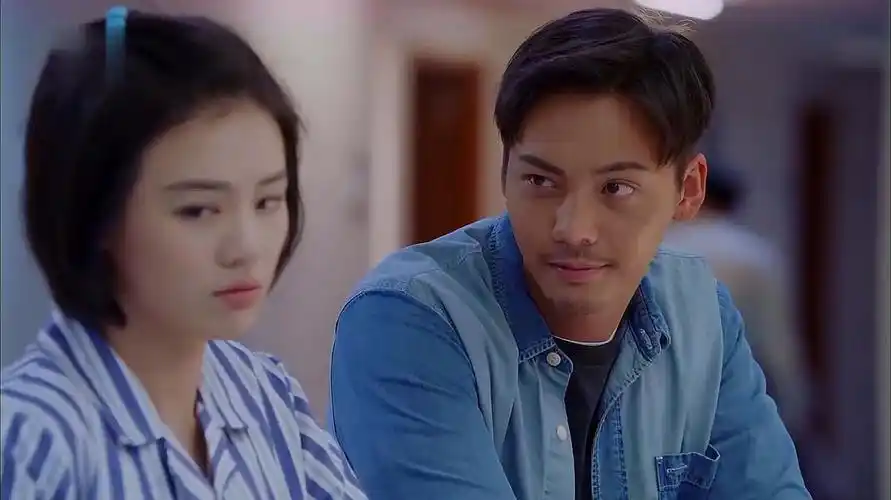 橙红年代精彩片段回顾陈伟霆马思纯一起与邪恶势力做斗争