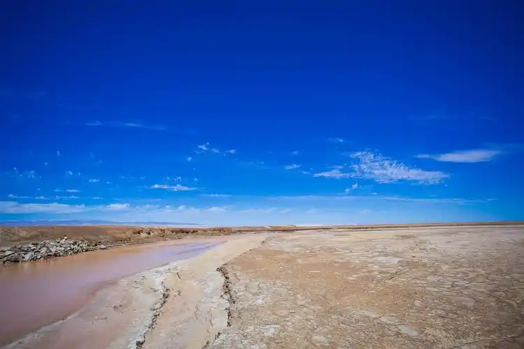 自驾穿越无人区是什么体验?看了就知道