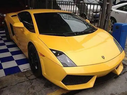 这些只是房祖名豪车的冰山一角.