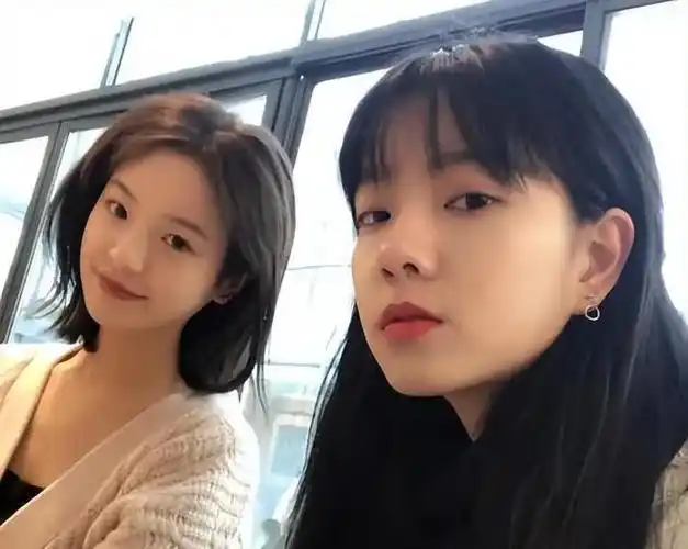 庄达菲资源力压李庚希原来第五代京圈公主也要分个三六九等