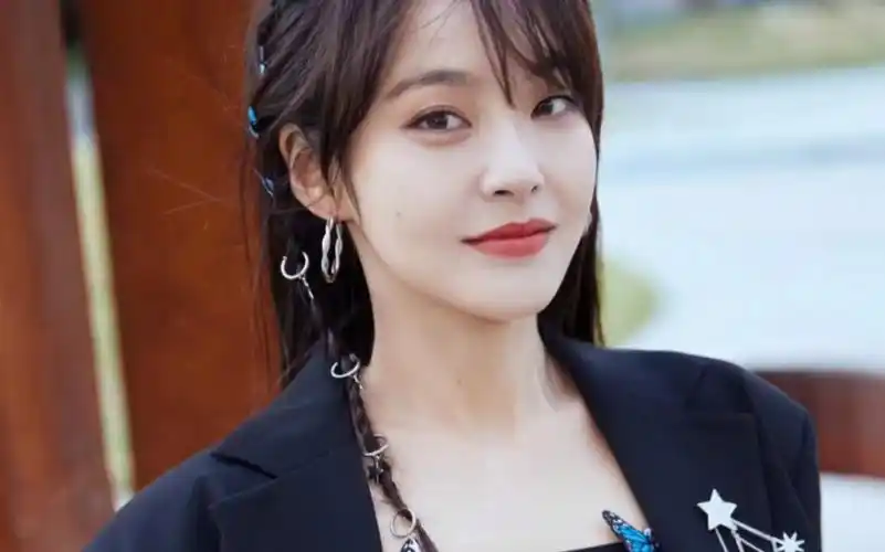 张佳宁(karlina),中国内地影视女演员,1989年5月26日出生于吉林省辽源