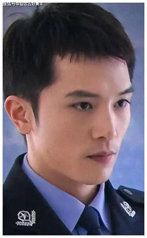 辜负杨丞琳,抛弃唐嫣的邱泽,却收心和她结婚了,她有啥魅力呢?