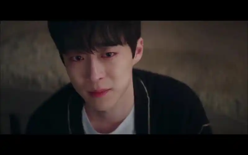 《心惊肉跳的同居》当海王恋爱时14(委屈巴巴的小哭包)——裴仁爀cut