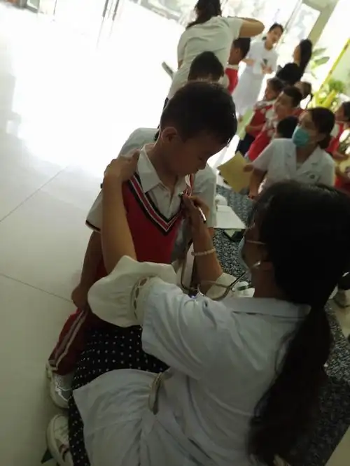 【黄屯中心幼儿园】小小体检爱心呵护——大三班