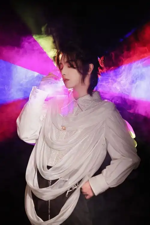 华晨宇舞台浪漫严选##微博之夜