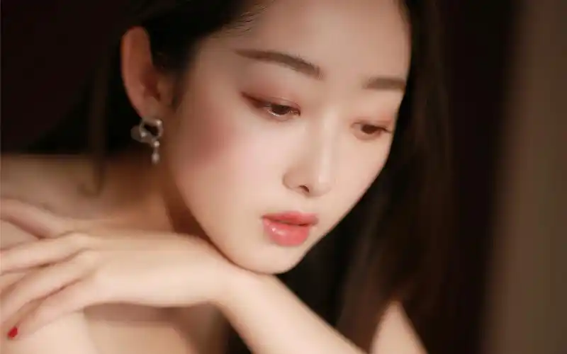 蒋梦婕优雅质感性感图片桌面壁纸