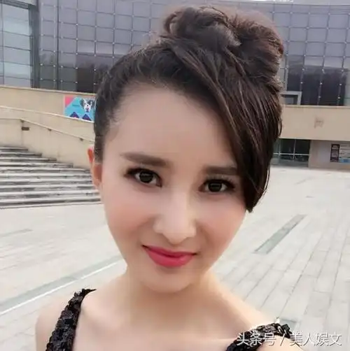 演克拉恋人成名甜美不输唐嫣如今却无戏可拍