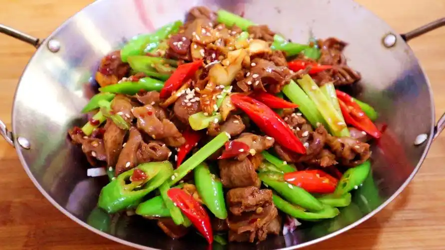 干锅鸡杂的正确做法,鲜嫩入味,一锅不够吃