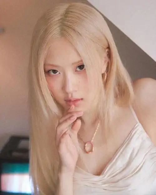 blackpink rosé会见哥伦比亚唱片董事长,高管关注所有成员