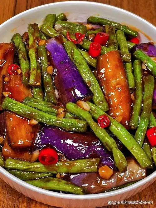 给闺蜜做的下饭家常菜豆角烧茄子