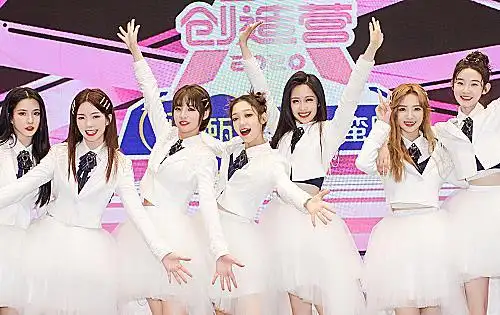 硬糖少女303录制完青春环游记只有1位成员发合照意料之外