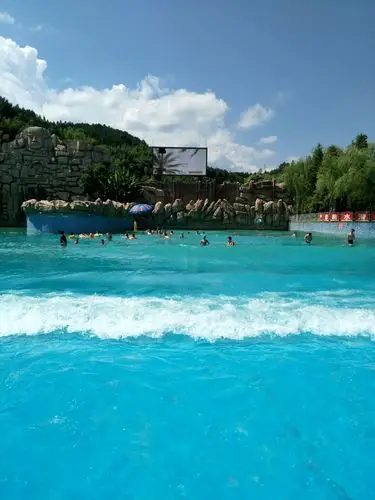 明月山天沐梦幻水城