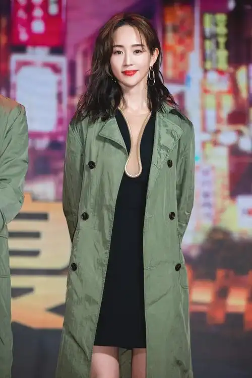 台湾第一美腿张钧甯写真大图赏析8热播剧经常可以看到她