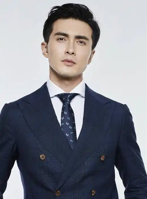 01 高伟光 191cm下面10位身高超过190cm的男明星,身材时尚,帅气有型