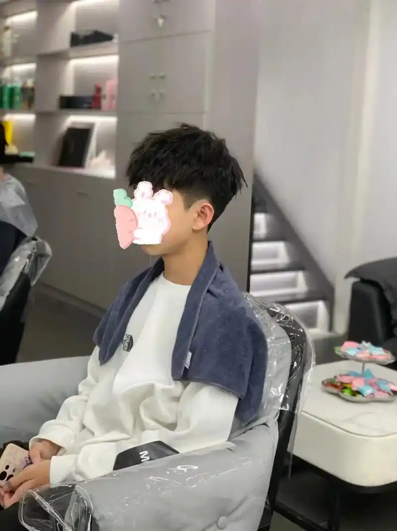 98元可以做头发啦!今日作品之锡纸烫～#同城美发店推荐 #男 - 抖音