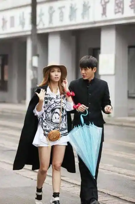 如果孙坚与王霏霏真的在一起的话,也会公开的吧.