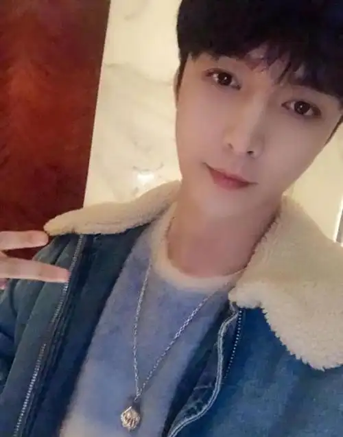 张艺兴告别极限挑战感谢一切照顾和陪伴在未来要不断挑战极限