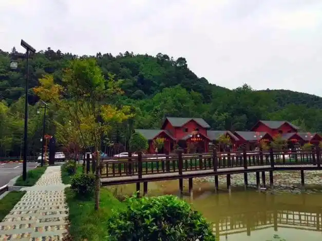 推荐景点(庐山西海风景名胜区同上)修水县4a级旅游景区东浒寨南崖马家