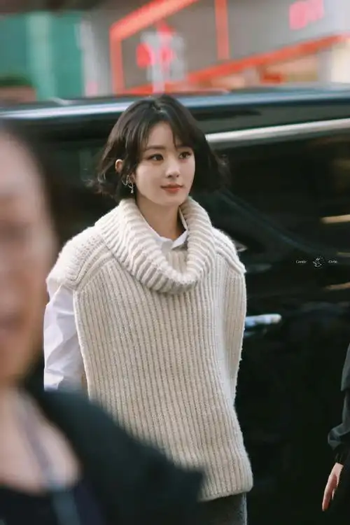 赵丽颖发型#这个复古可爱的短发造型很适合赵丽颖哎