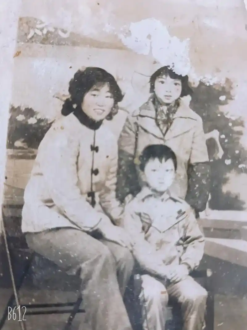 回到那年,一张张最珍贵的照片,满满的回忆.#回不去的青春留不 - 抖音