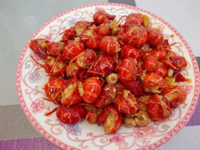 我的拿手菜蒜蓉虾球蒜蓉基围虾色香味俱全