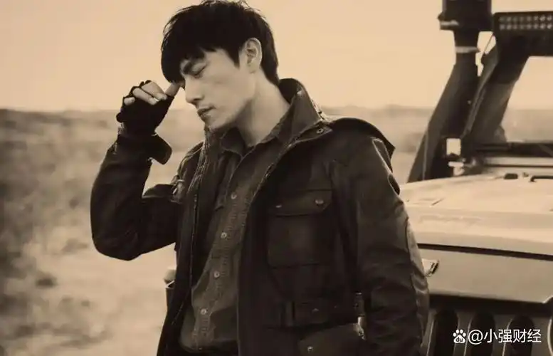 事实证明娶了大自己十岁伊能静的秦昊早已走上了另一条道路