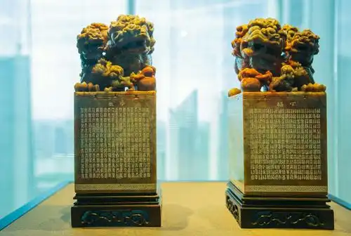 上海微雕艺术家周丽娟作品《千寿千福》