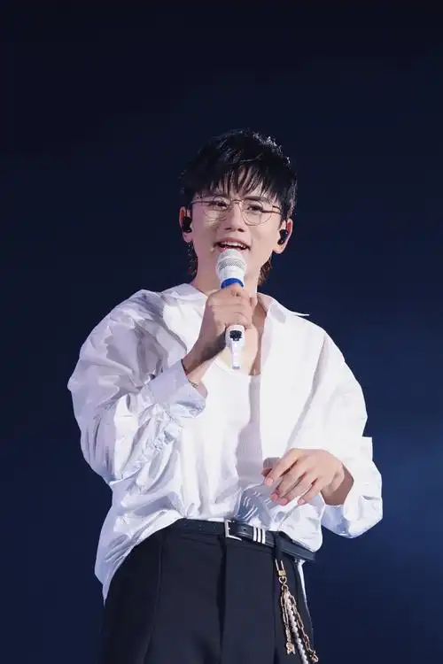 张杰未live开往1982巡回演唱会