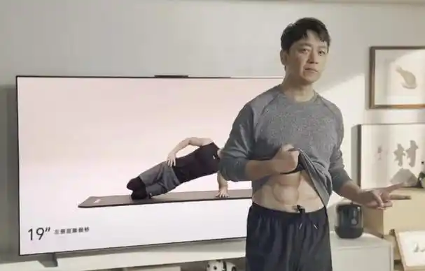 还有,为什么黄磊在一部动物片里露肚皮,就真的一点都不考虑观众的