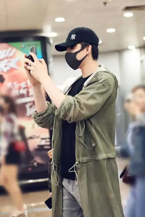 最近存的刘宇宁照片